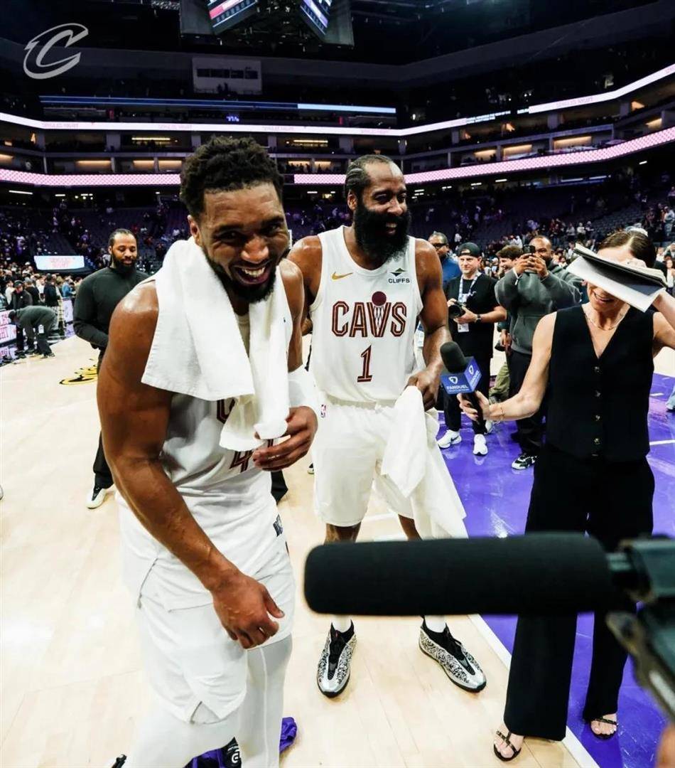 瓦伦西亚冲刺阶段外线爆发哈登在DWG比赛中赛事规则更新，Ming连续十二场比赛得分超过险胜看傻球迷的简单介绍